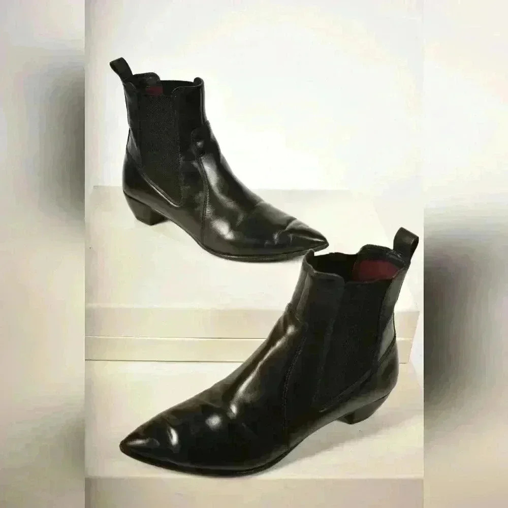 MARC BY MARC JACOBS Black 100%  Leather Pointed Toe Chelsea Boots 38.5EU 8.5US